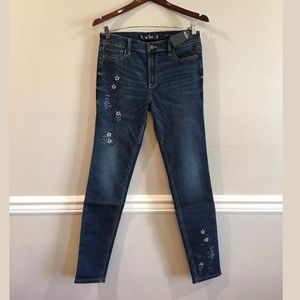 Hollister Embroidered High Rise Skinny Jeans
